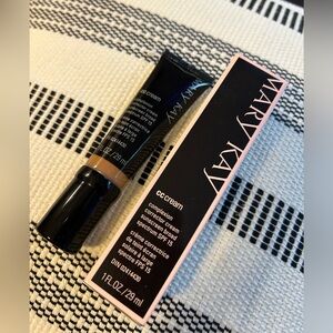 Mary Kay cc cream foundation deep with spf15